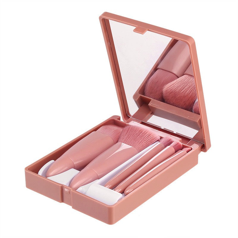 New 5-piece makeup brush set in mirror case