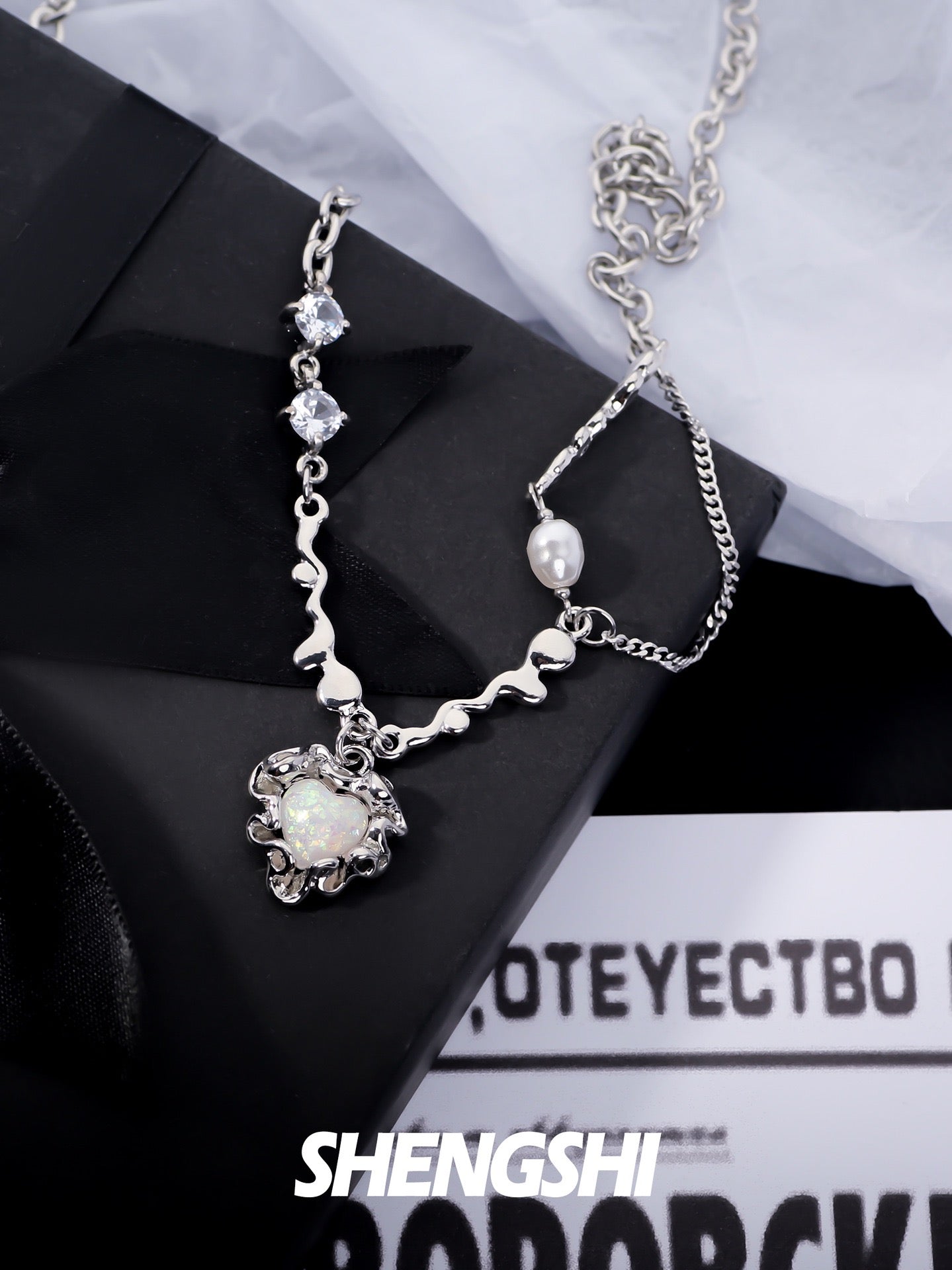 [F79]Unique Irregular Heart-Shaped Oberyl Pearl Necklace NS030-X2687