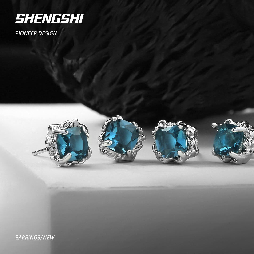 [F69]Metallic Lava Irregularly Inlaid with Cubic Gemstone Niche Earrings SSED-45